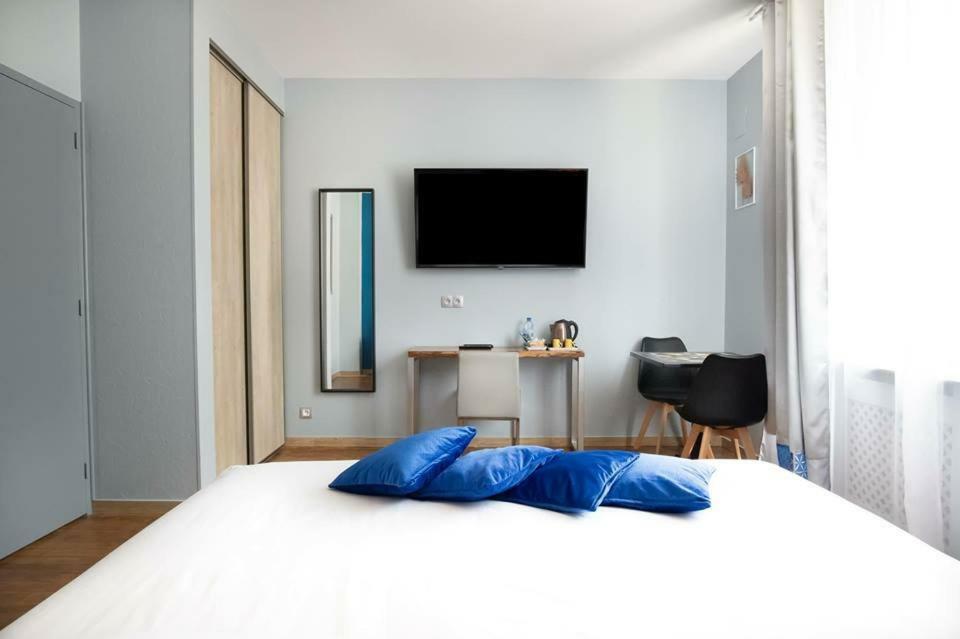 Oasis Anjou Apartment Сомюр Екстериор снимка